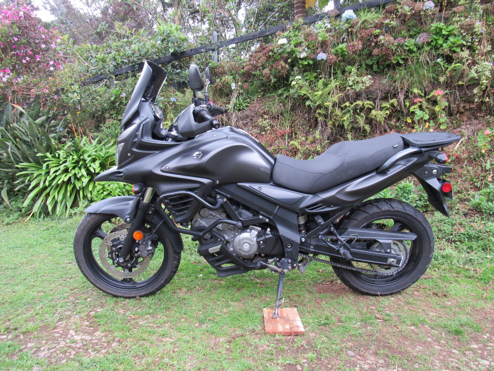 Suzuki VStrom — foto 5 de 10