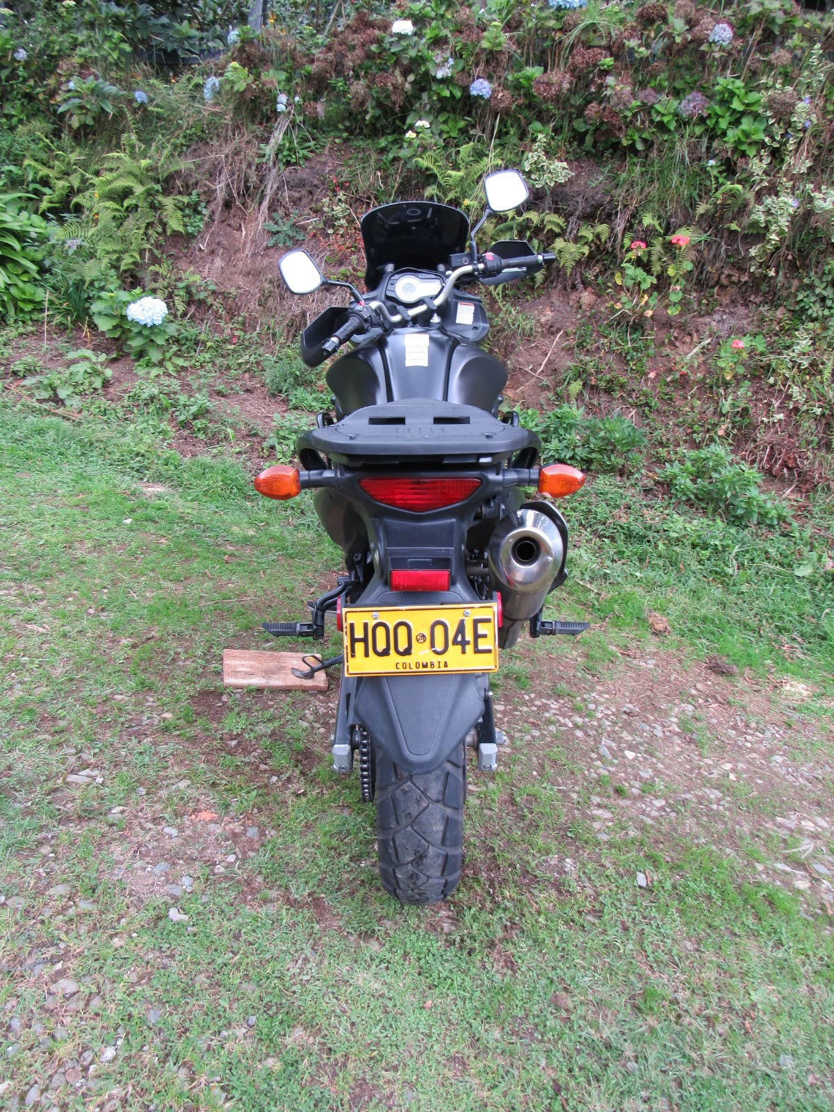 Suzuki VStrom — foto 8 de 10