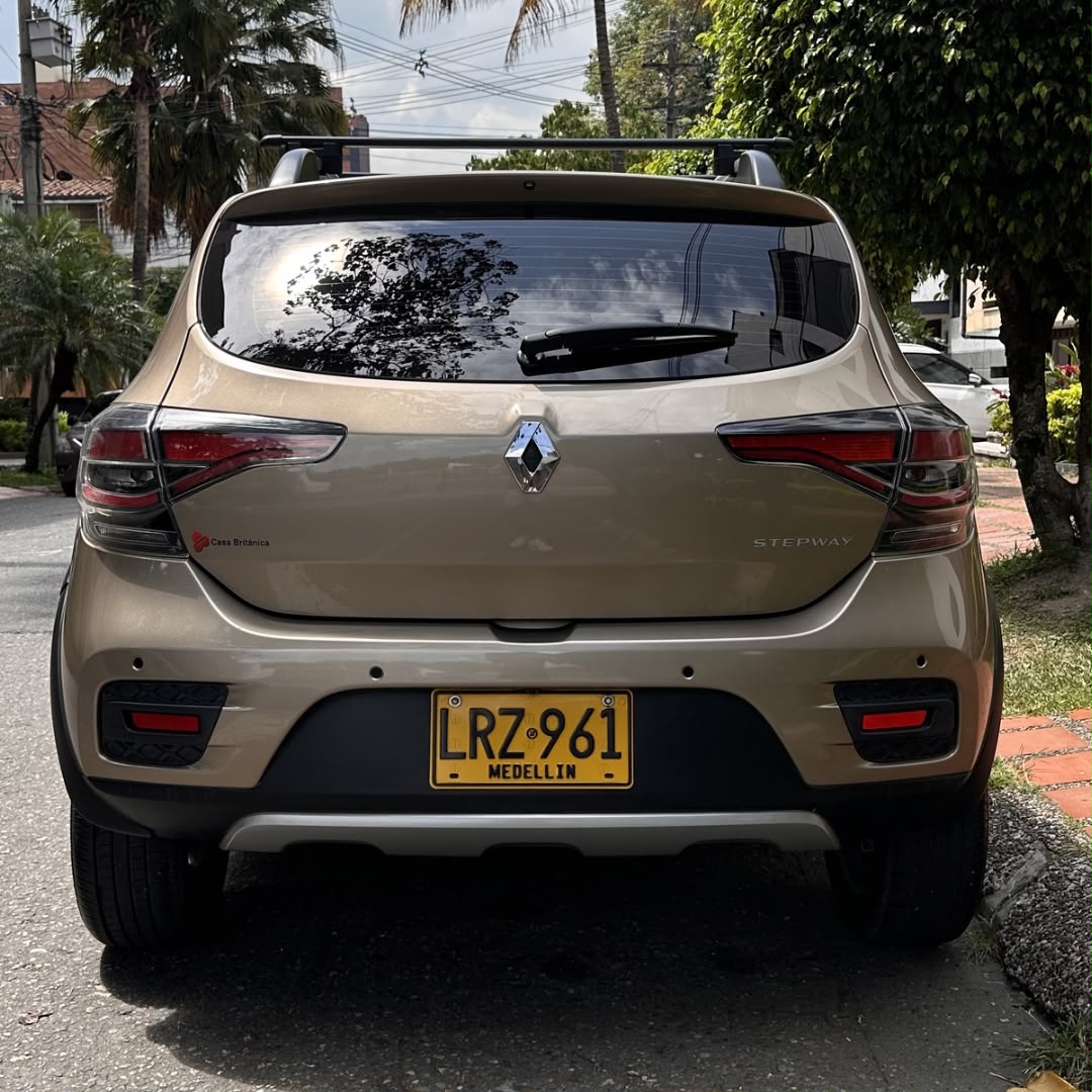 Renault Stepway — foto 7 de 12