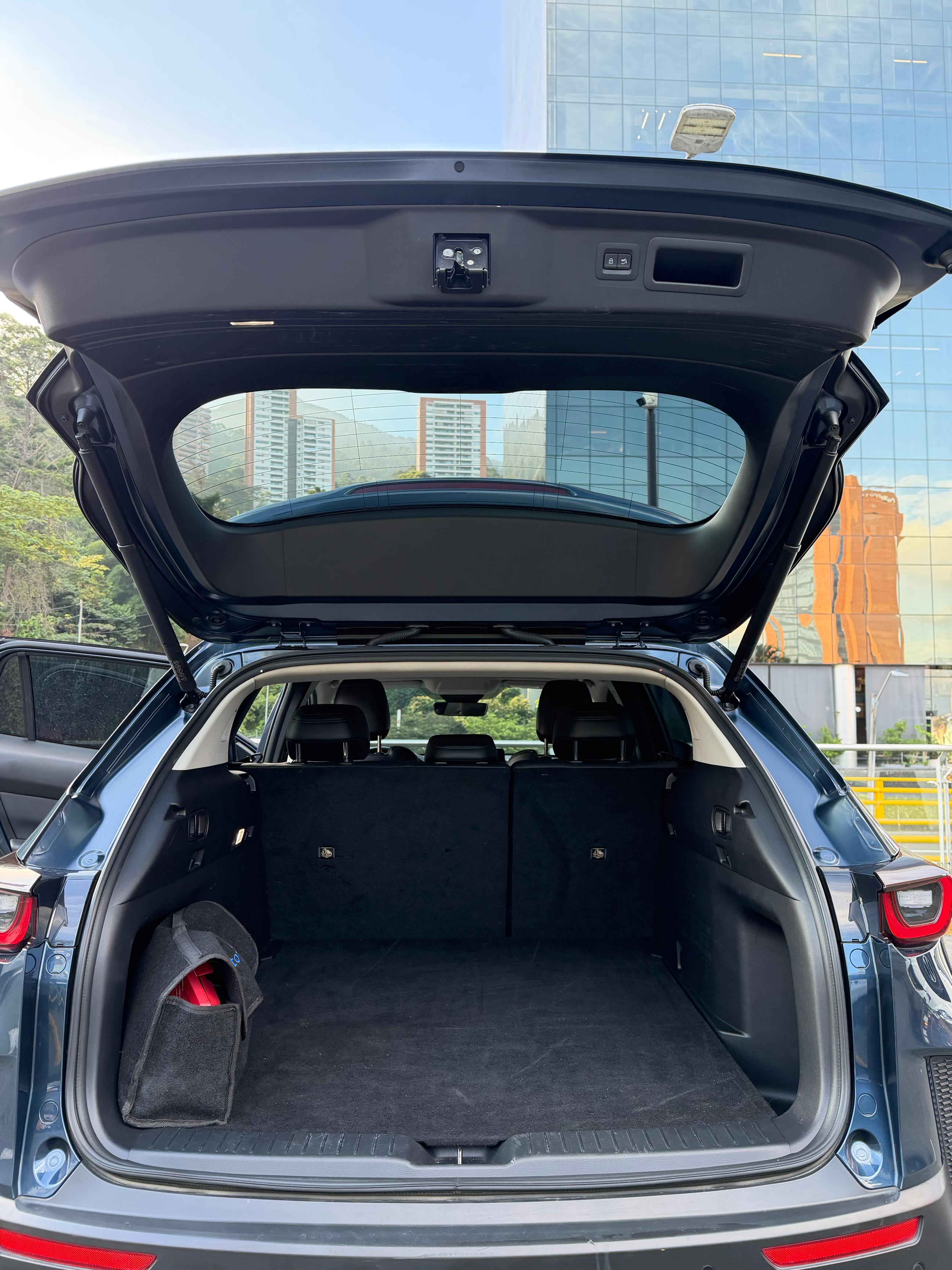 Mazda CX-50 Grand Touring — foto 7 de 7