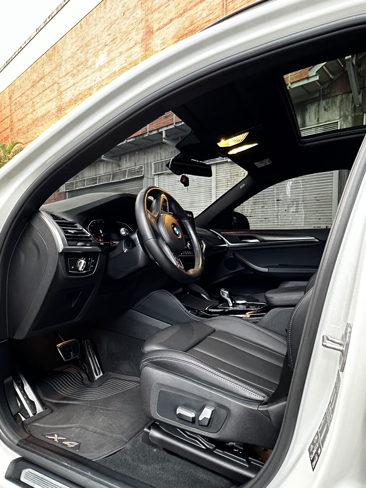 BMW X4 — foto 5 de 11