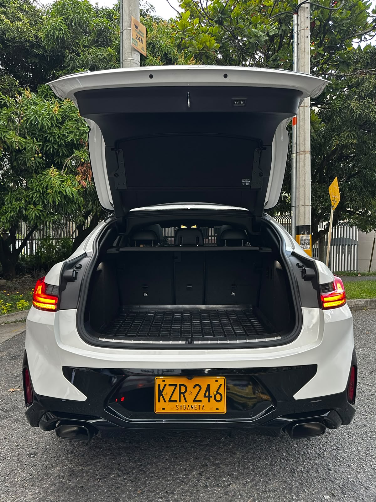 BMW X4 — foto 4 de 11