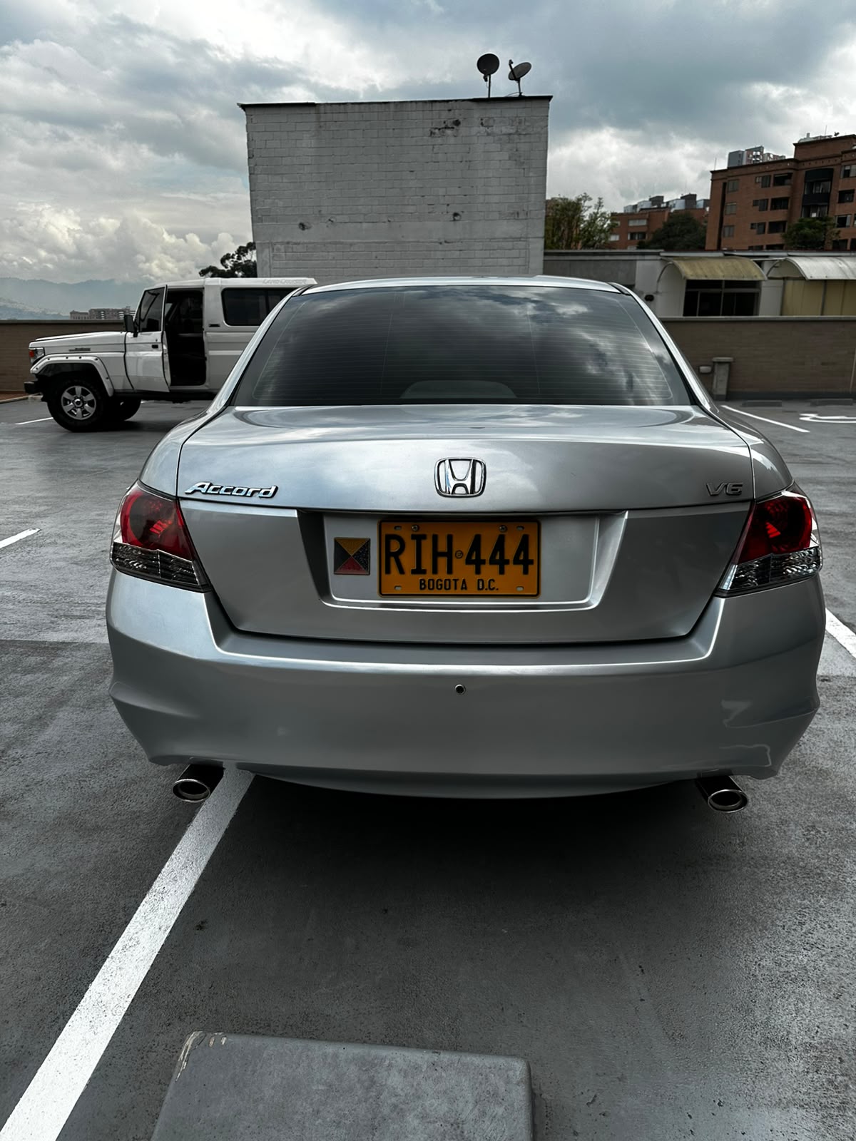 Honda Accord — foto 3 de 11