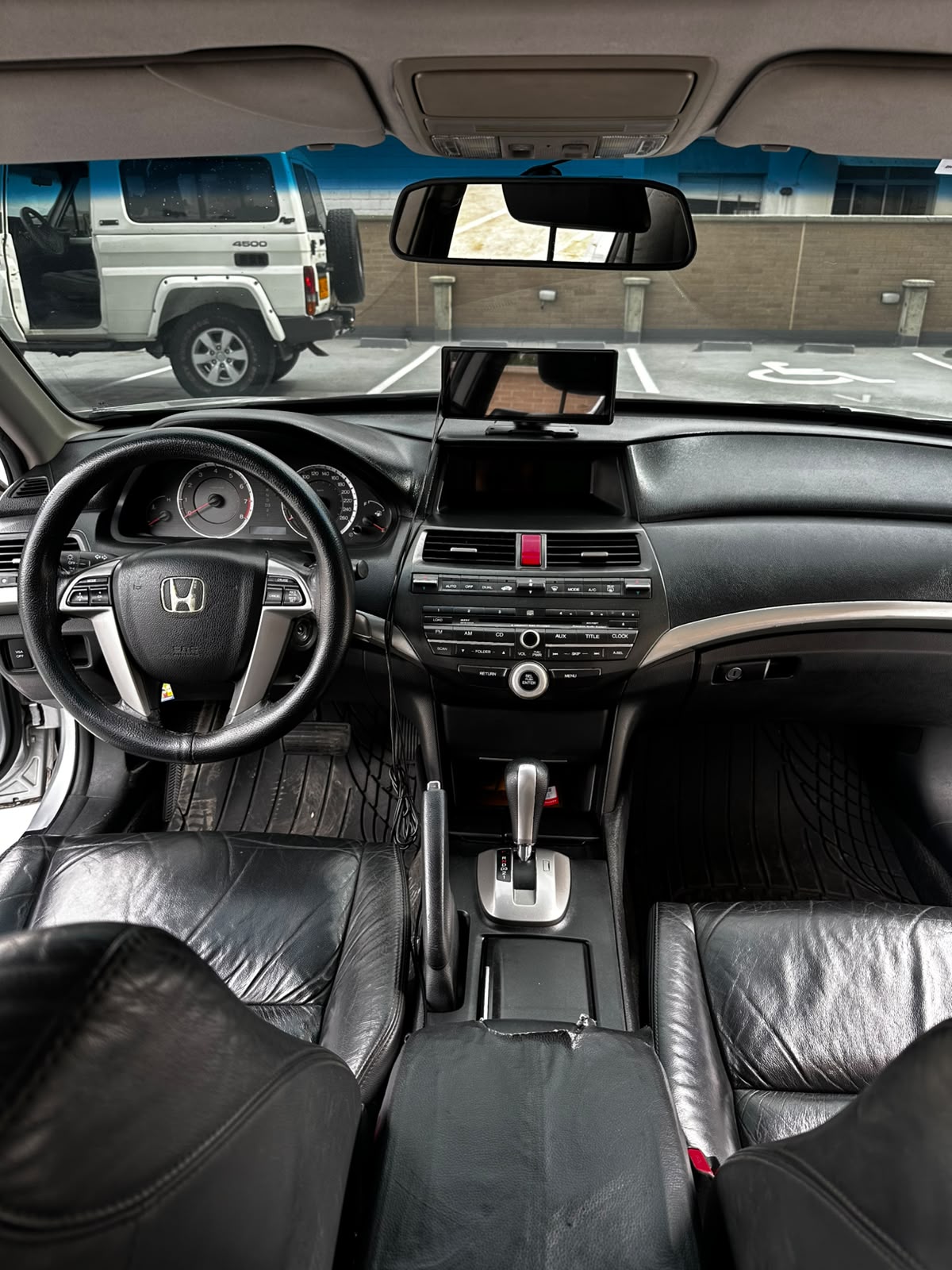 Honda Accord — foto 6 de 11