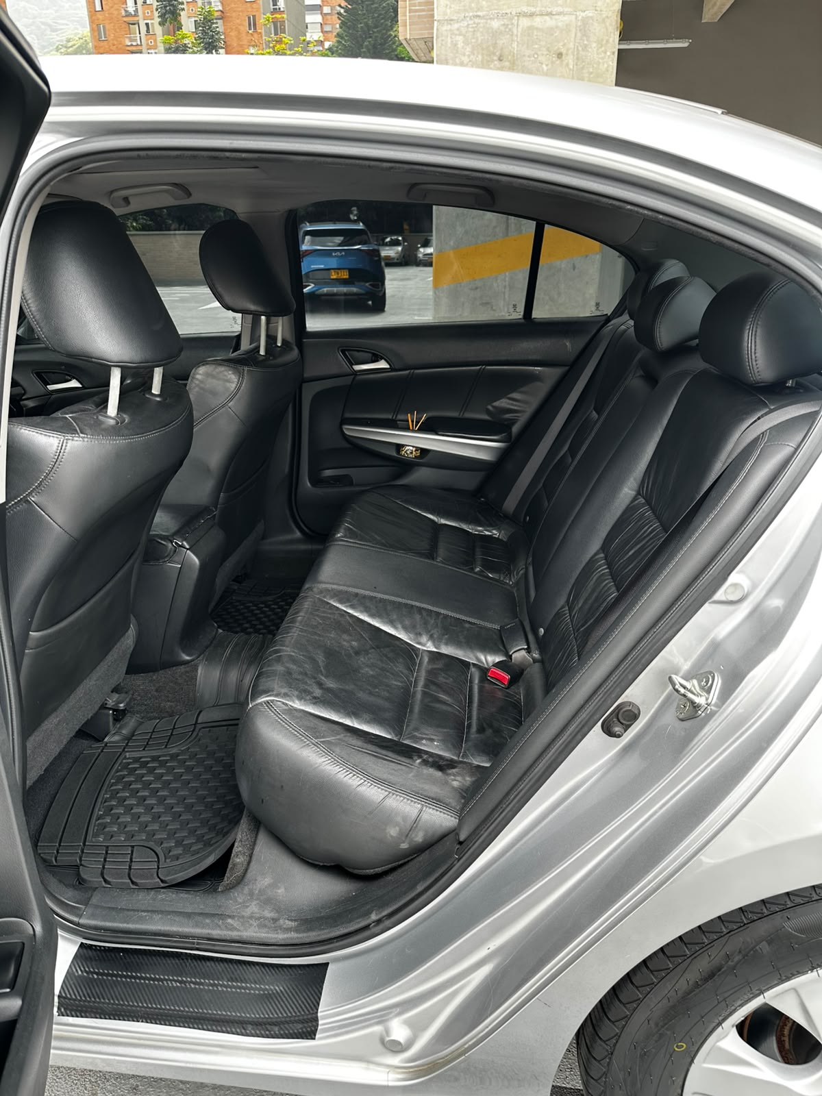 Honda Accord — foto 8 de 11
