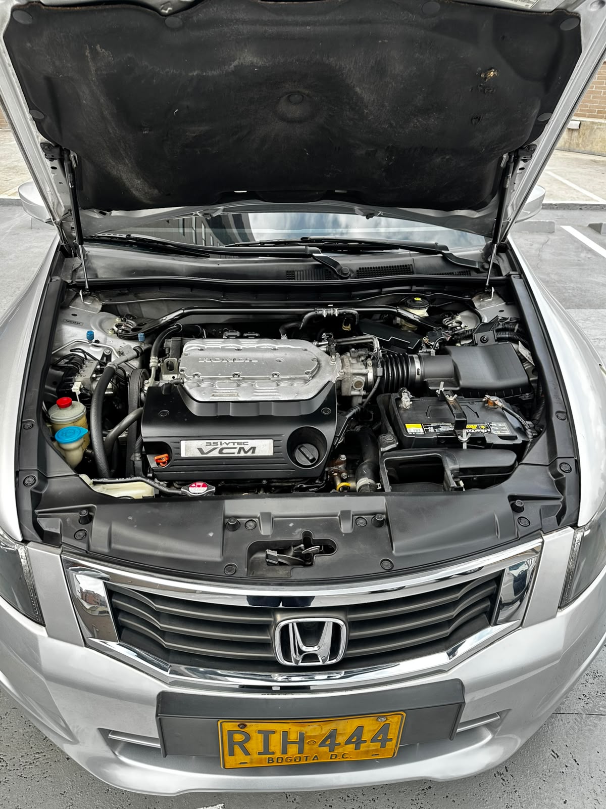 Honda Accord — foto 10 de 11