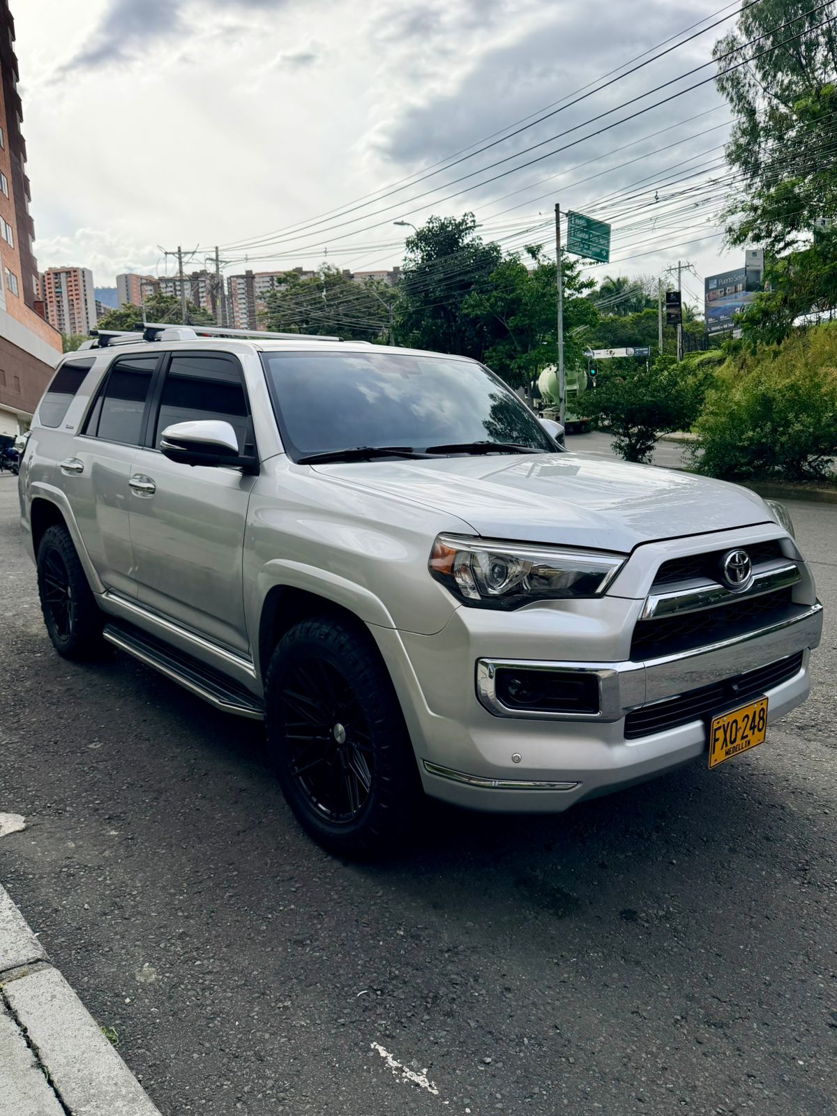 Toyota 4Runner — foto 2 de 14