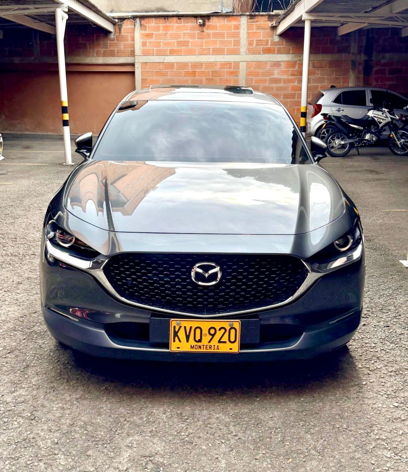Mazda CX-30 — foto 2 de 9