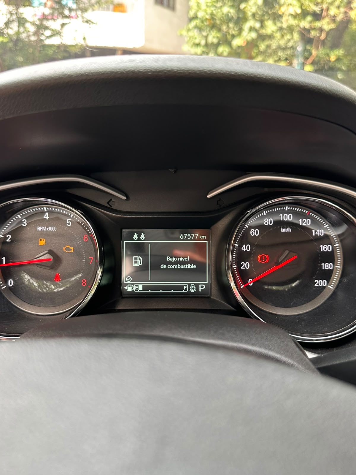 Chevrolet Onix — foto 9 de 10